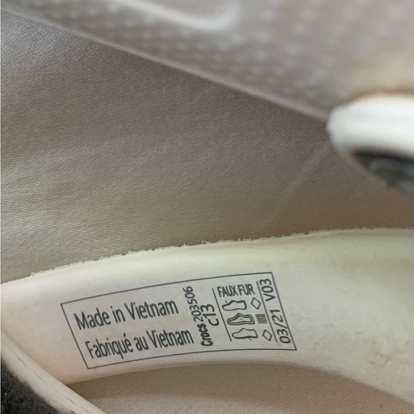 Kids’ Classic Lined Clog White Fuzzy Crocs Size C13 - Picture 9 of 9